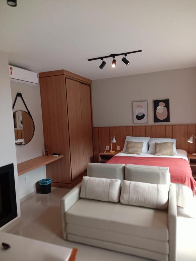 Super Tinyhouse Ao Lado Da Igreja Matriz Urubici